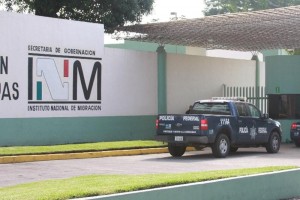 En el puesto de control militar de Ocuilapan, Tonal, Chiapas, personal del INM asegur a 10 ciudada