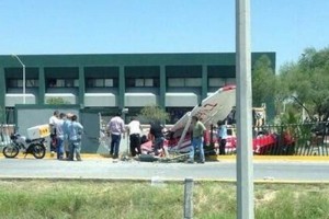 Los dos tripulantes, quienes resultaron heridos, fueron trasladados por elementos de Proteccin Civi