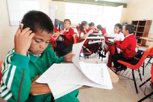 El equipo de basquetbol triqui opt� por la escuela 