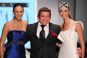 Le aplauden su paso por las pasarelas