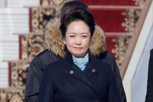 Peng, cuyo estilismo ha logrado en muchas ocasiones atraer la atenci�n de los medios en los viajes o