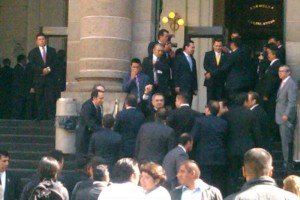 El jefe de Gobierno capitalino, Miguel ngel Mancera, lleg al recinto de la Asamblea Legislamtiva p