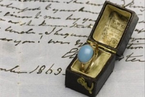 Una persona don cien mil libras para que el anillo se quede en el museo Jane Austen