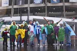 El estadio Azteca luce a la mitad de su capacidad.