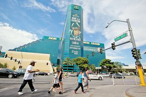 El MGM luce sus mejores galas para la pelea