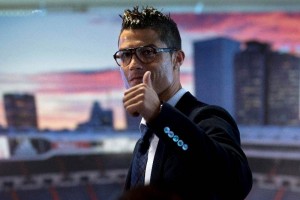Cristiano Ronaldo renov hasta el 2018 con el Real Madrid.