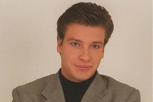 TEATRO. Comparte escenario con la comediante Bettina Salazar a quien describi como una maravillosa actriz,