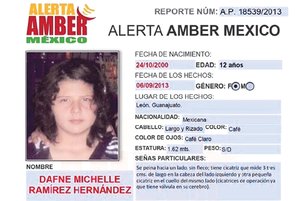 Conoce en Facebook a hombre y huye con �l