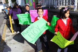 Los alumnos comienzan a desesperarse ante la falta de clases en Oaxaca.