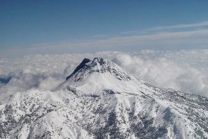 El Nevado de Colima se localiza en los lmites de los estados de Jalisco y Colima; su principal atra
