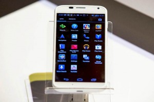 El nuevo telfono de Motorola ya se encuentra disponible en los principales distribuidores de telefo
