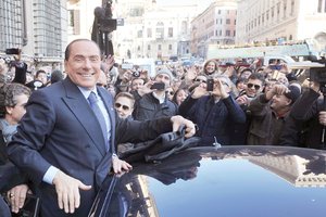 Los medios italianos, acorralados y bajo presi�n