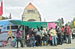 La CNTE pretende regresar al Zcalo