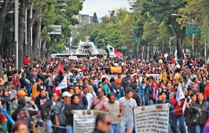 CNTE insiste en regresar al Zcalo