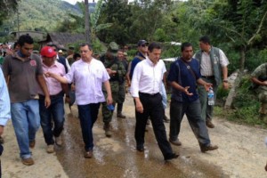 El Presidente, junto con el gobernador de guerrero, realizaron una visitada a la comunidad de La Pin