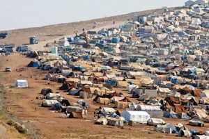 Un campo de refugiados en territorio sirio, cerca de la poblacin fronteriza turca de Cilvegozu. Tur