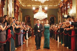 Con una amplia sonrisa, Anglica Rivera acompa a su esposo, Enrique Pea Nieto, presidente de la R