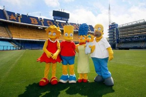 Homero, Marge y sus hijos se toman la foto en el estadio de Boca Juniors
