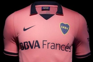 Boca ser�a multado y les obligar�an cambiar de camiseta si se ponen la rosa ante Rosario Central.