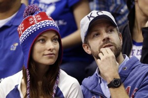 La acgtriz Olivia Wilde y el actor Jason Sudeikis captados en diciembre de 2012