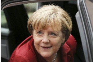 La presidenta alemana Angela Merkel exige a Obama que aclare si intervino su telfono