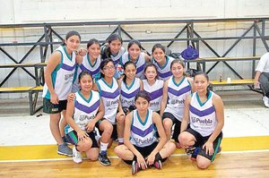 <b>Historia</b> Para ir a torneo tuvieron que vender pulseras