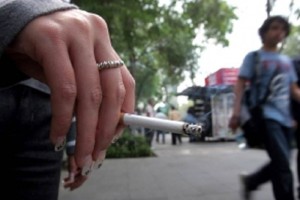 Buscan incrementar 11 pesos el impuesto del cigarro