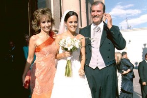 Con Vicente Fox, en la boda de su hija