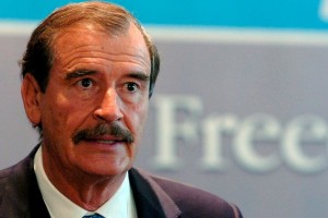 Vicente Fox critica al PAN por oponerse al IVA
