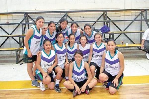 Para cubrir los gastos de su viaje a Argentina las Bay�n Netas recurrieron a varios 