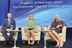 Jim Yong Kim (izq) y Christine Lagarde (der) en evento del Banco Mundial