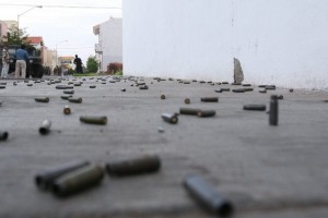 Las primeras detonaciones se escucharon despu�s de las 11:�30 de la noche del martes, pero se prolon