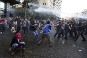 Las fuerzas de seguridad han retenido hasta el momento a 28 manifestantes