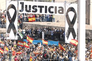 Rajoy, acorralado por la doctrina Parot