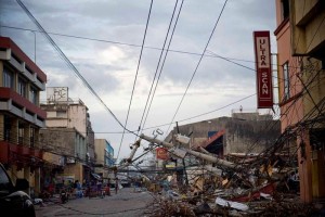 La devastacin en Filipinas dificulta an la llegada de la ayuda internacional