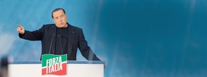 Berlusconi queda fuera del Senado
