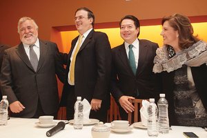 Muchos me quieren fuera del PRD: Ebrard Muchos me quieren fuera del PRD: Ebrard