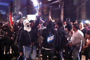 Contingente protestaba por la Reforma Energ�tica y el alza del precio del Metro