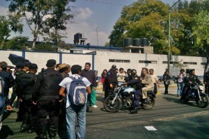 La Polica capitalina ayudo a diputadas y diputados a entrar a la Cmara