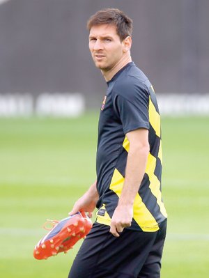 Barcelona defiende a Messi de acusaci�n