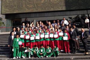 Los diputados homenajearon a lo mejor del deporte mexicano en 2013.