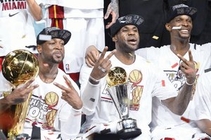 <b>Lo + de 2013.</b> LeBron y el Heat de Miami ganaron el bicampeonato