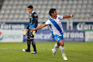 Mat�as Alustiza logr� un doblete que sentenci� a los universitarios