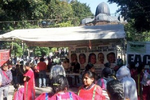 Protestan por desaparicin de triquis en Oaxaca Exigen a las autoridades que esclarezcan la desaparicin de las indgenas