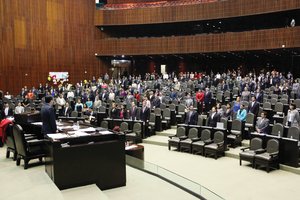 Diputados modifican minuta poltica; regresa a Senado