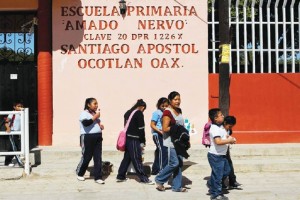 Esperan a seccin 22 con machetes y palos Los habitantes advirtieron que la semana pasada integrantes de la seccin 22 acudieron en una camion