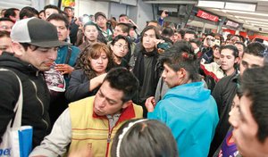 PGJDF consigna a tres por destrozos en Metro