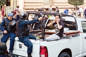 Se quejan ambulantes del operativo 