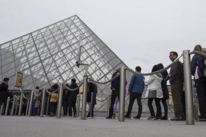 La cifra de personas que llega anualmente al museo parisino sigue siendo impresionante: 9.2 millones