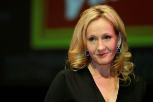 Las ventas de la novela se dispararon despus de que Rowling fue revelada como la autora
